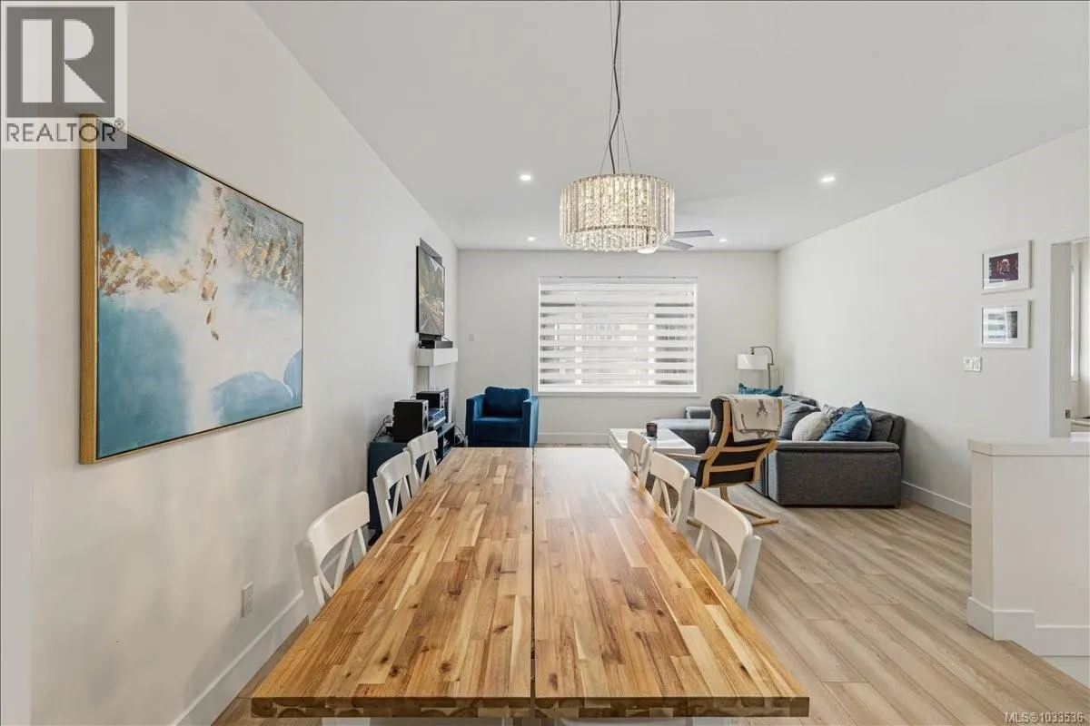 370 Avaani Way