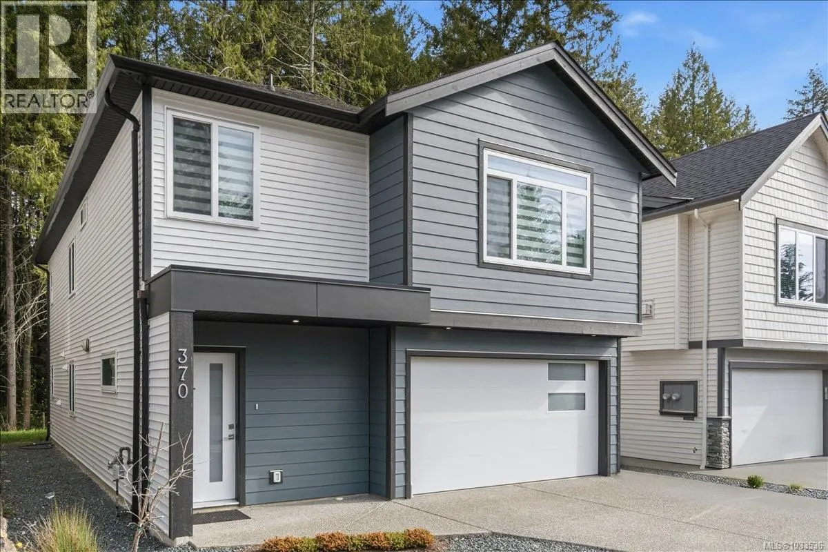 370 Avaani Way