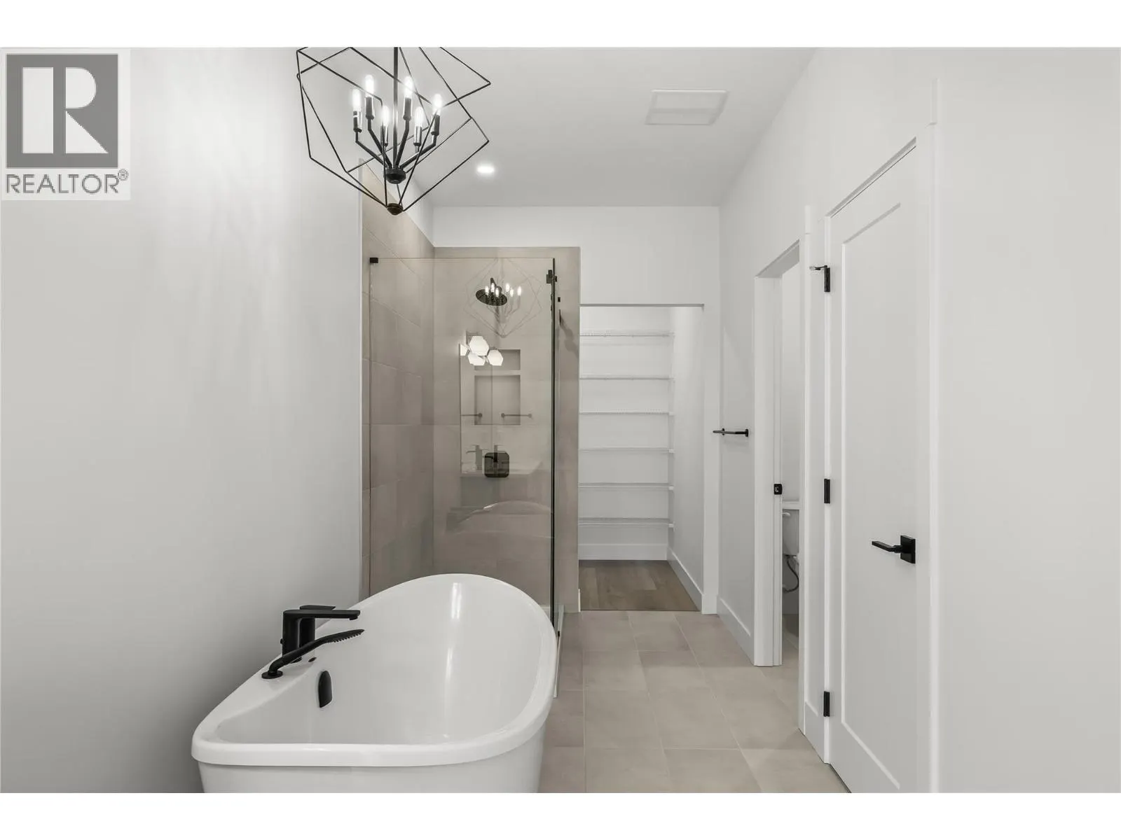 2835 Canyon Crest Drive Unit# 2