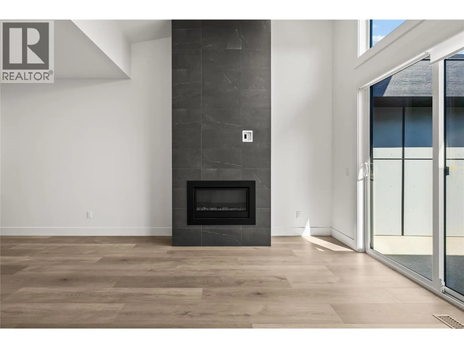 2835 Canyon Crest Drive Unit# 2