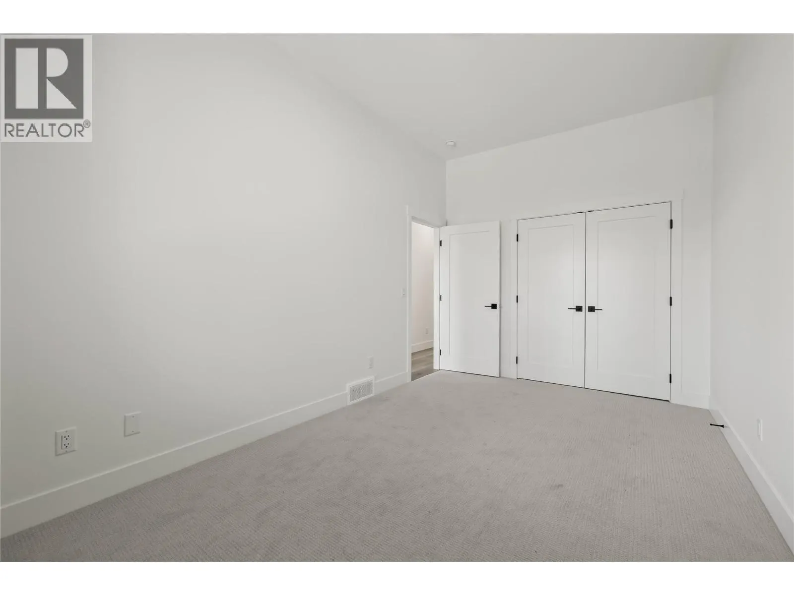 2835 Canyon Crest Drive Unit# 2