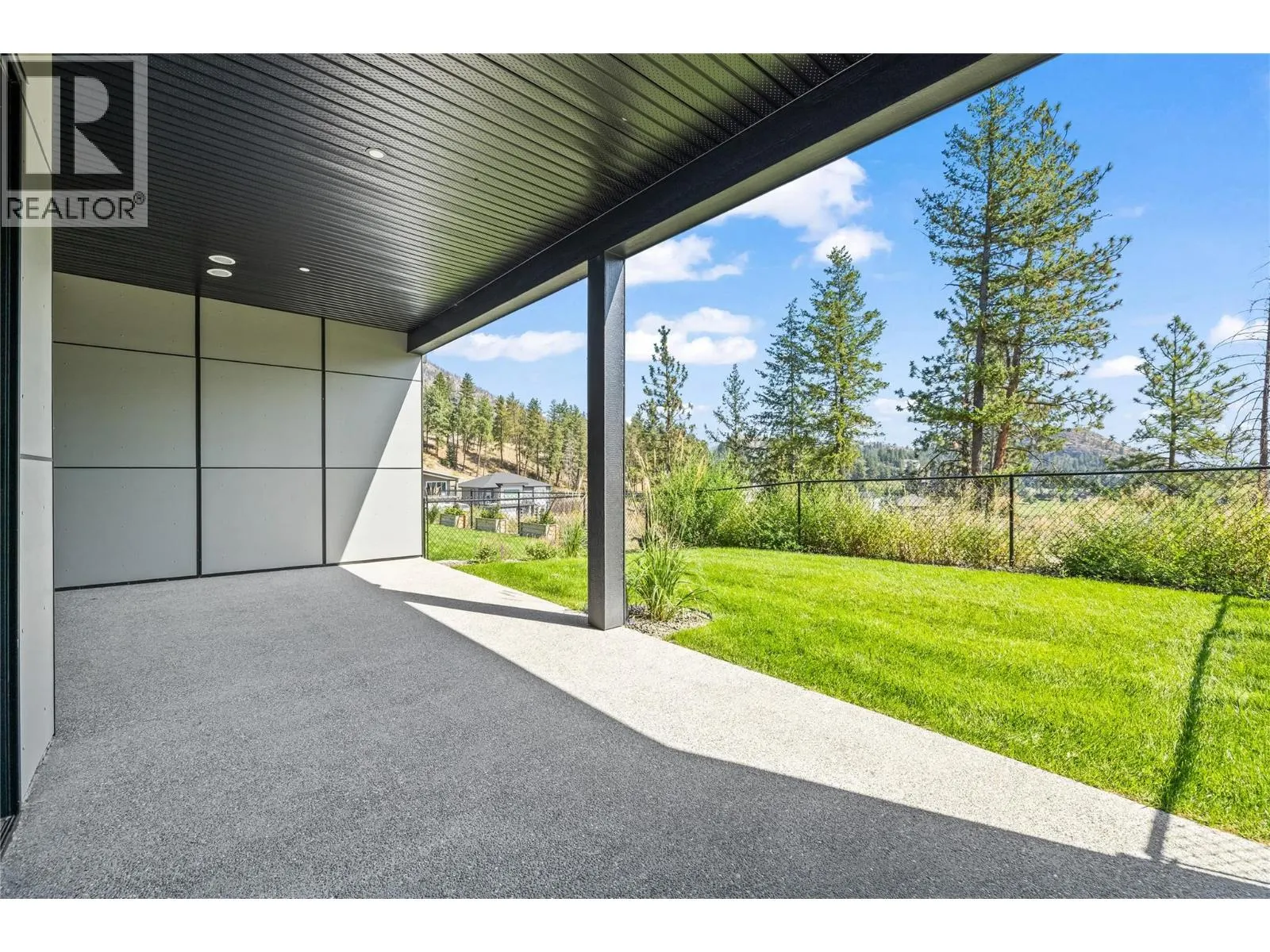 2835 Canyon Crest Drive Unit# 2