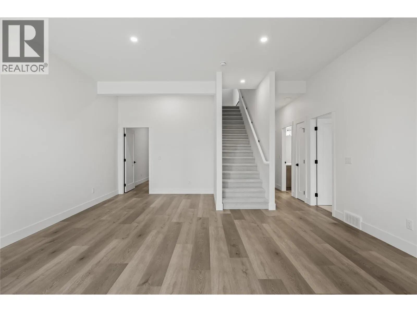 2835 Canyon Crest Drive Unit# 2