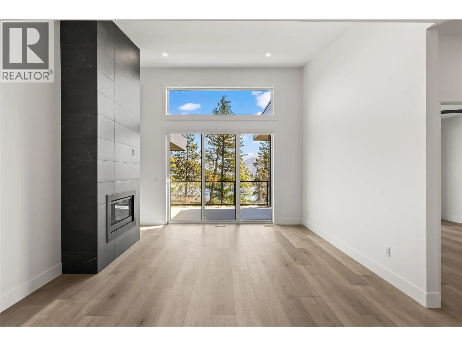 2835 Canyon Crest Drive Unit# 2