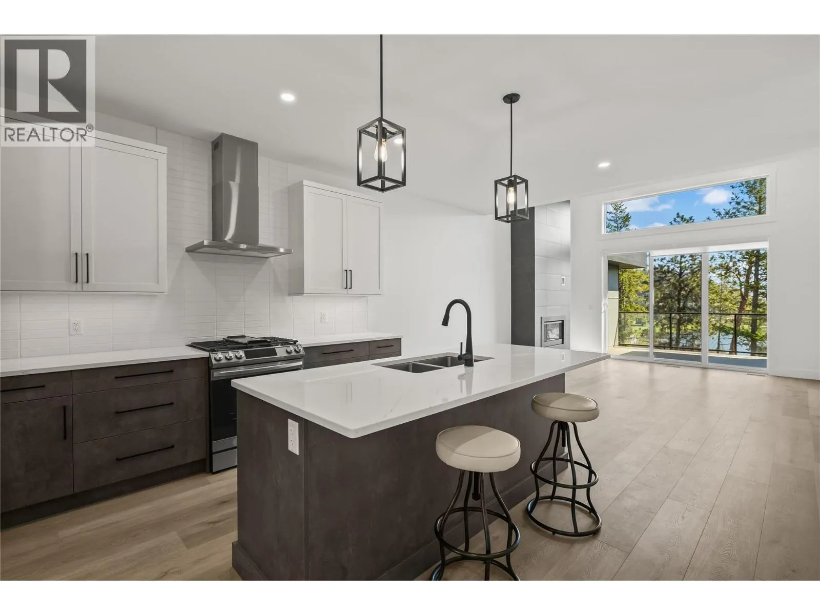 2835 Canyon Crest Drive Unit# 2