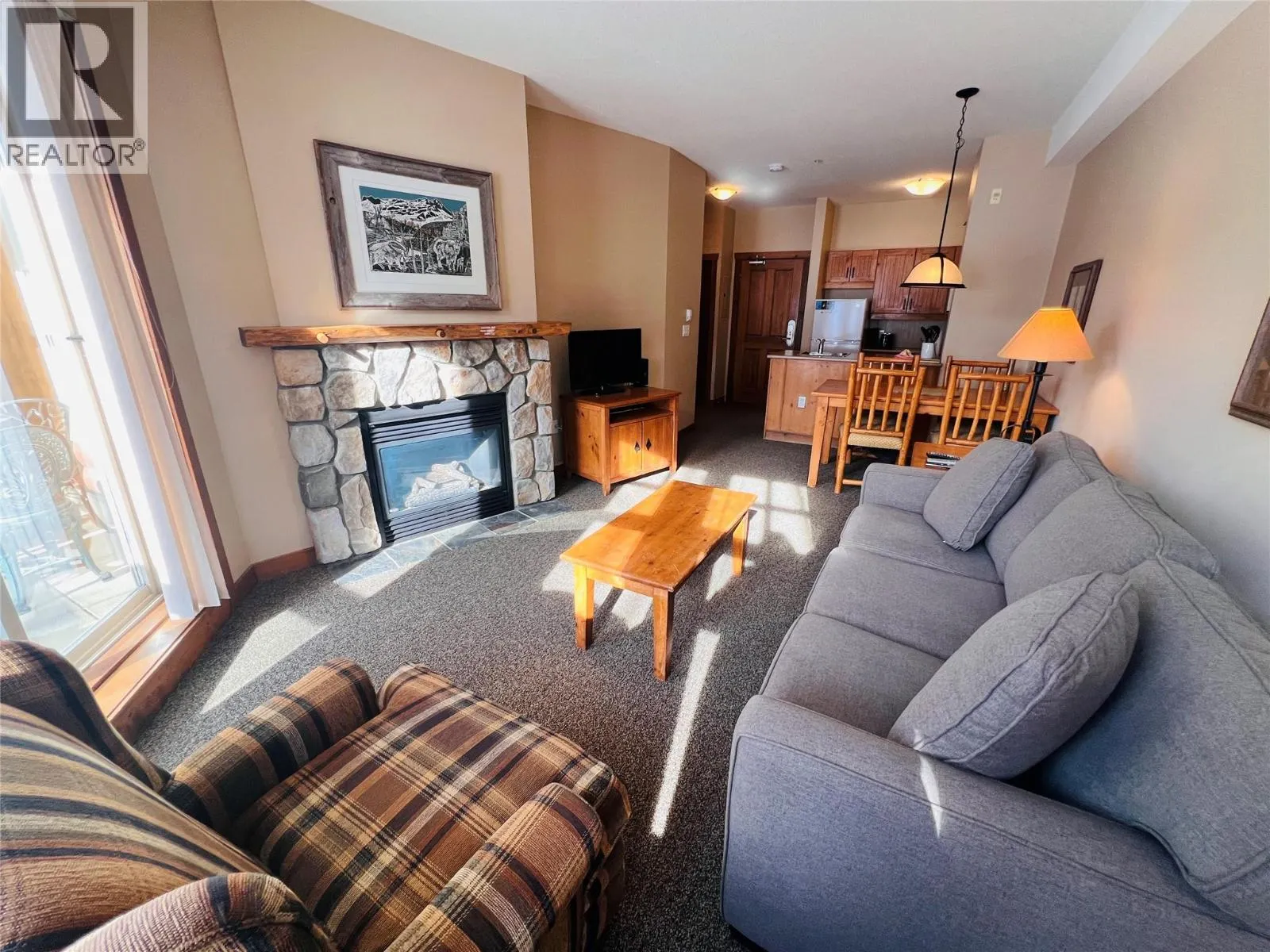 2090 Summit Drive Unit# 203