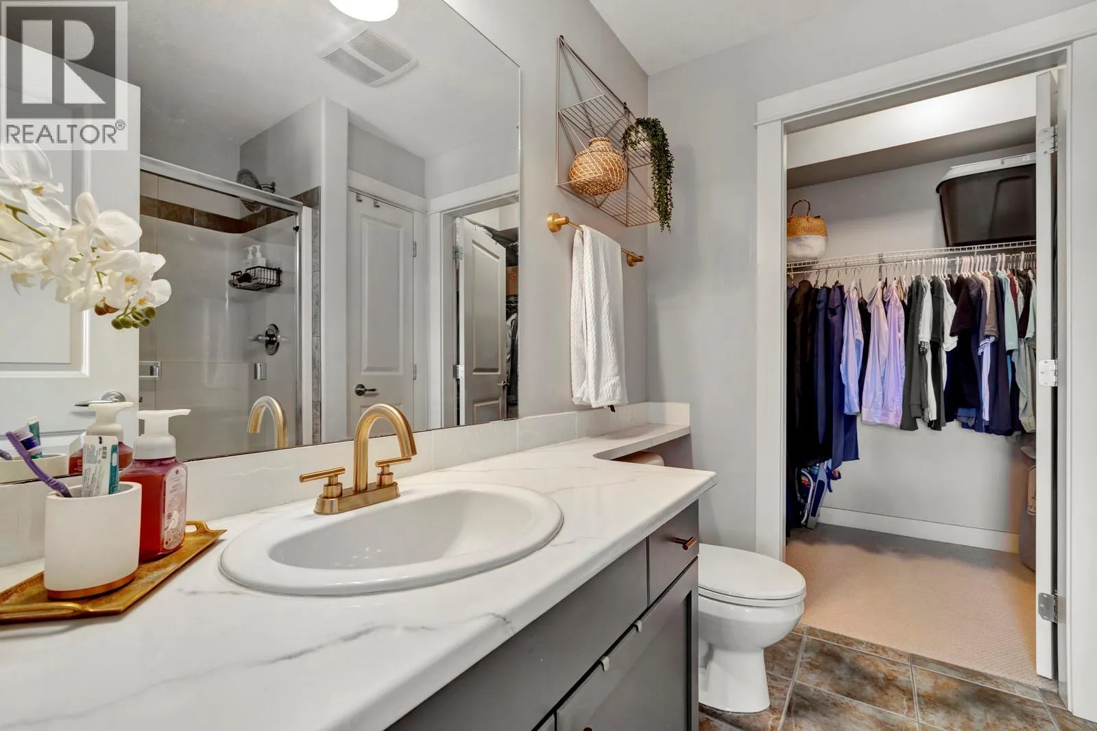 2551 Shoreline Drive Unit# 214