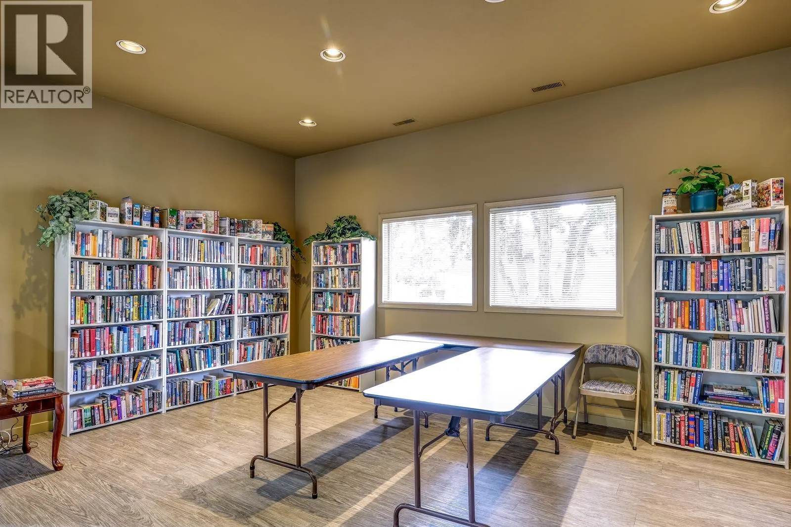650 Lexington Drive Unit# 318