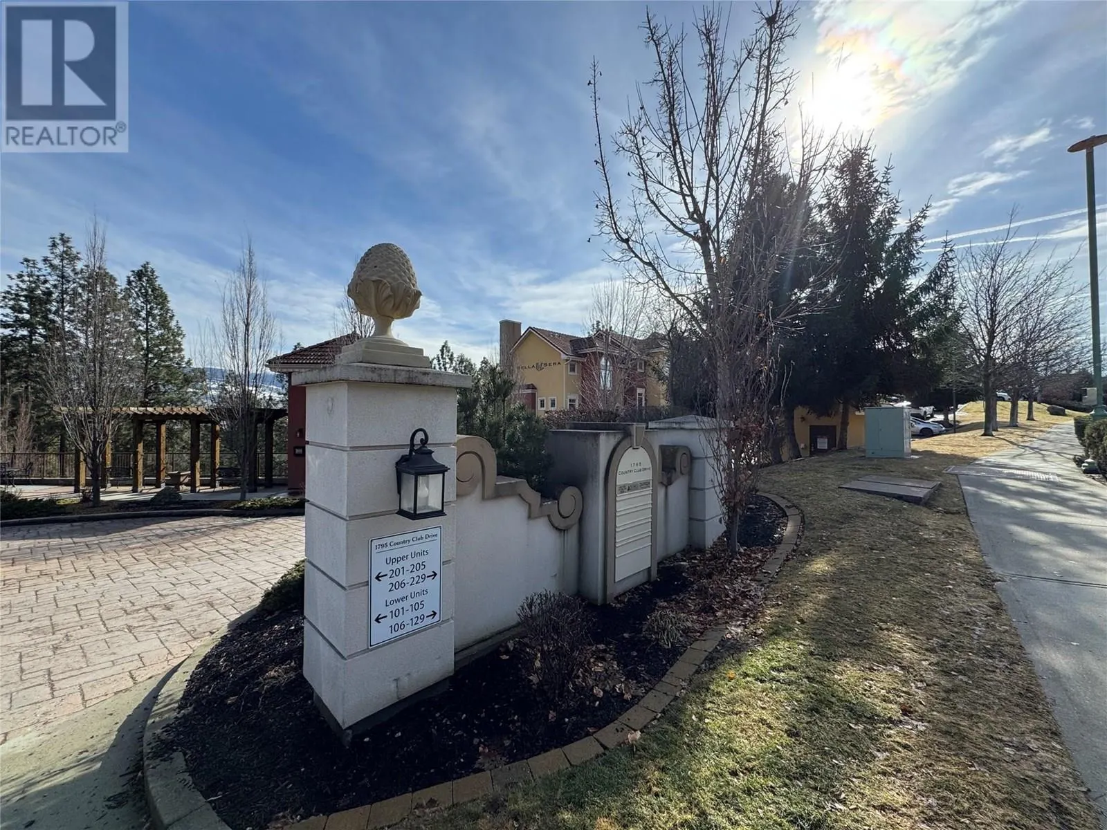 1795 Country Club Drive Unit# 128