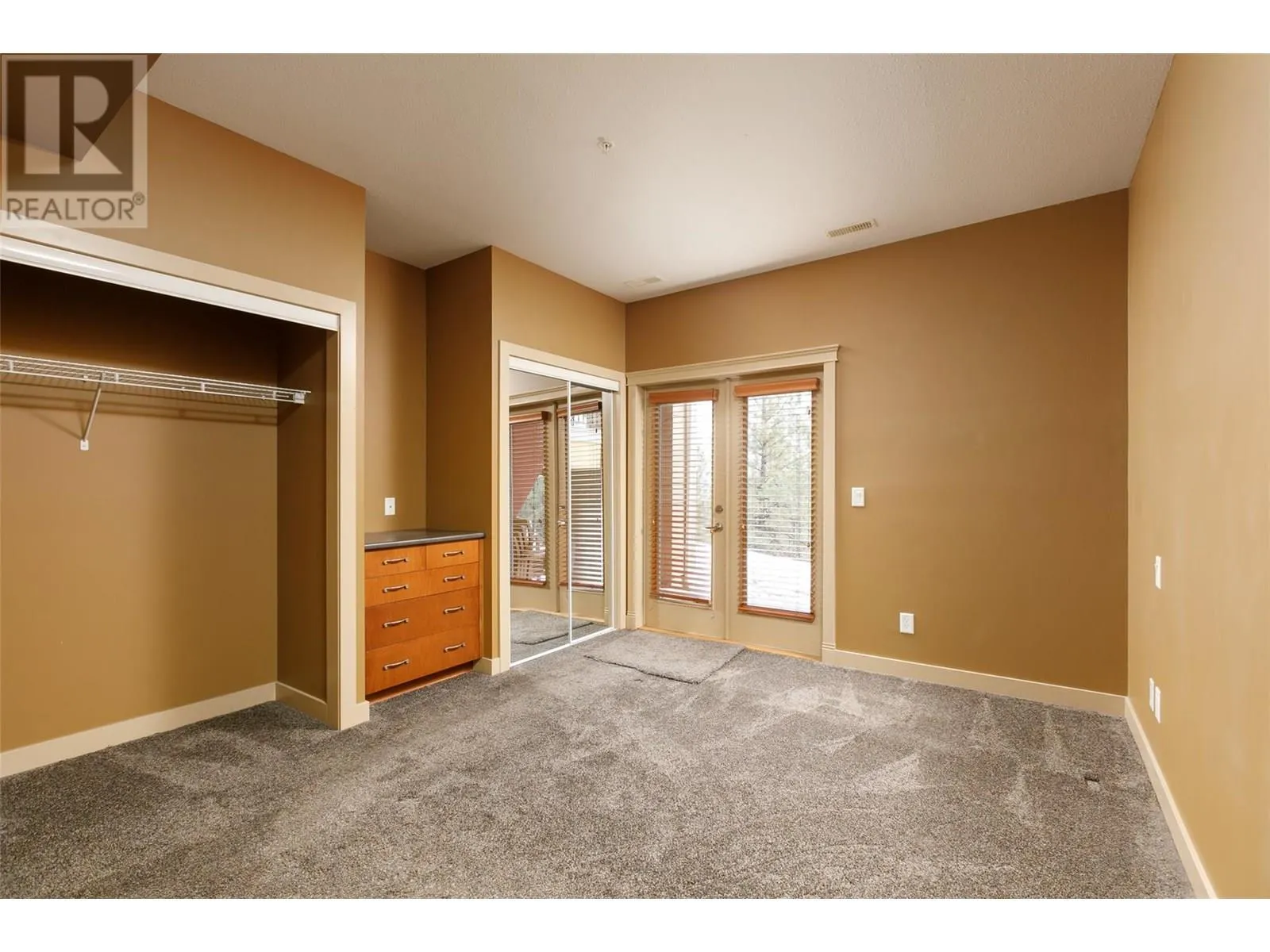 1795 Country Club Drive Unit# 128