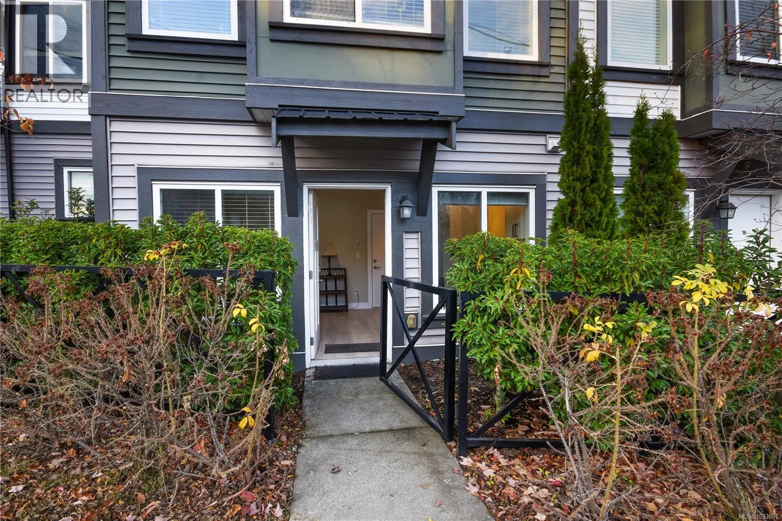 101 253 Victoria Rd