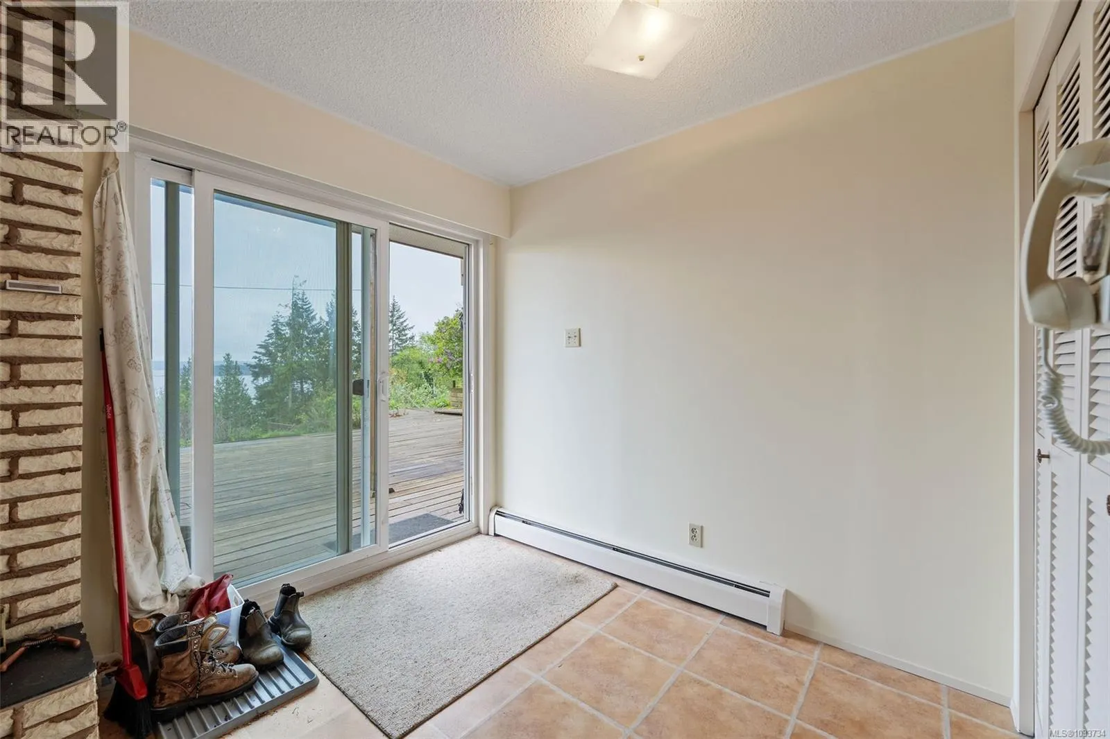 1357 Leask Rd