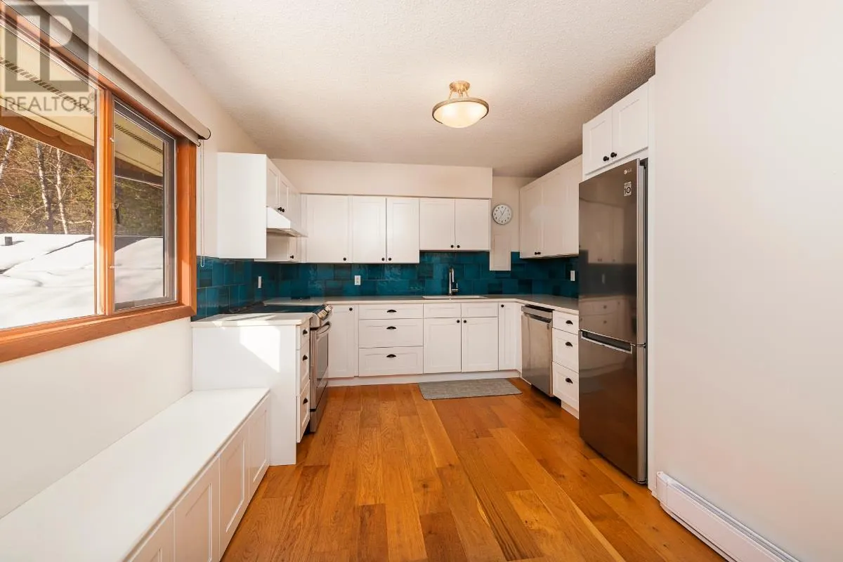 3946 MacGregor Road