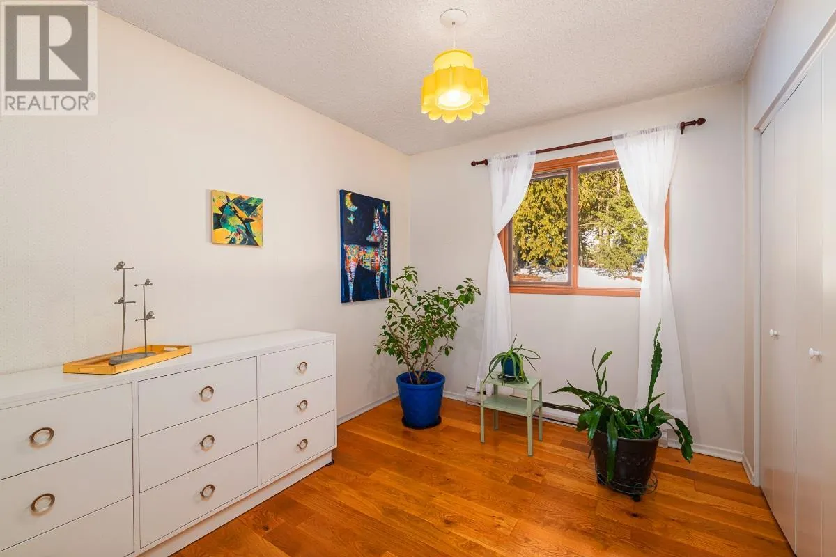 3946 MacGregor Road