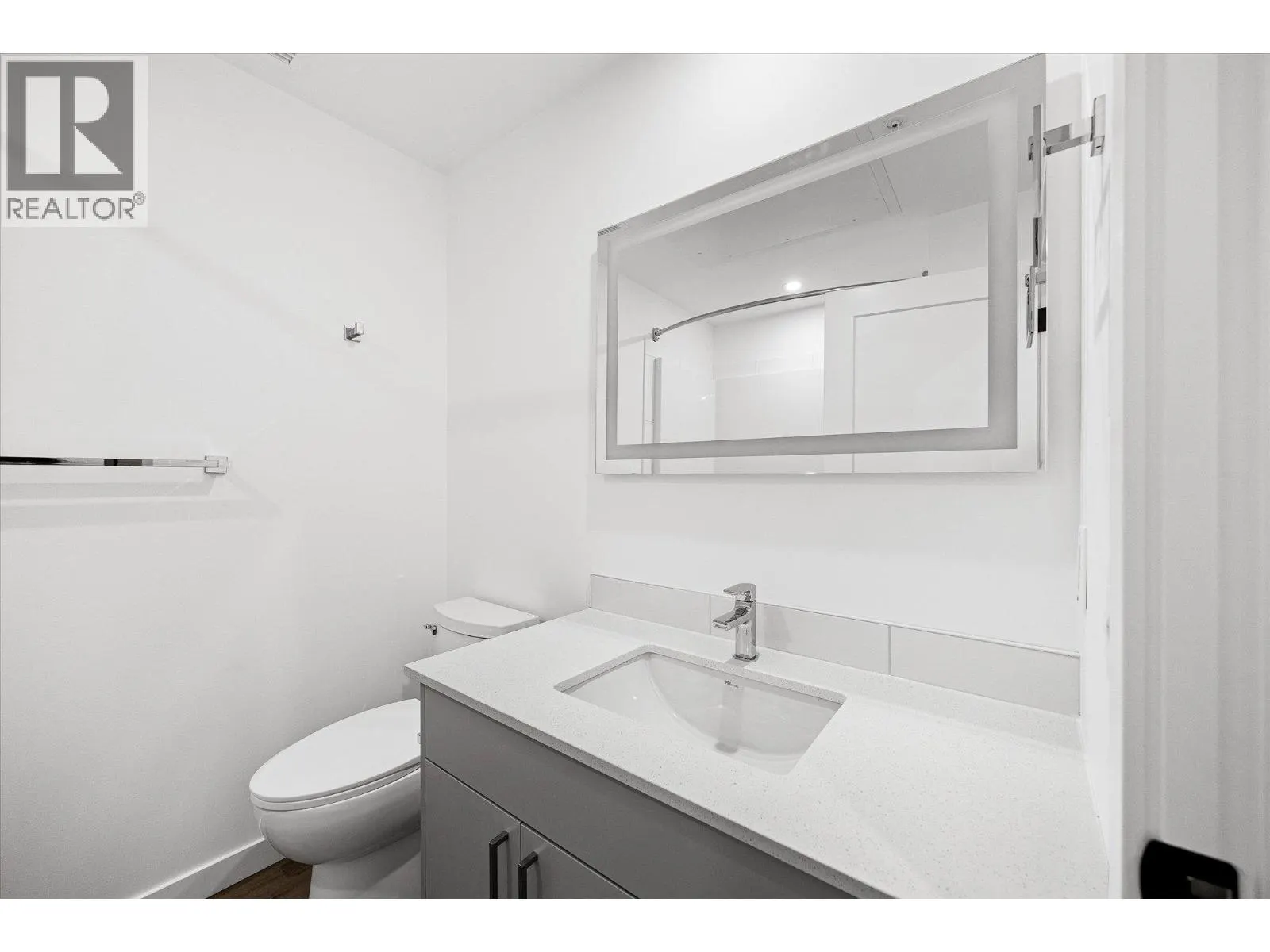 1274 Devonshire Avenue Unit# 307 Lot# 32
