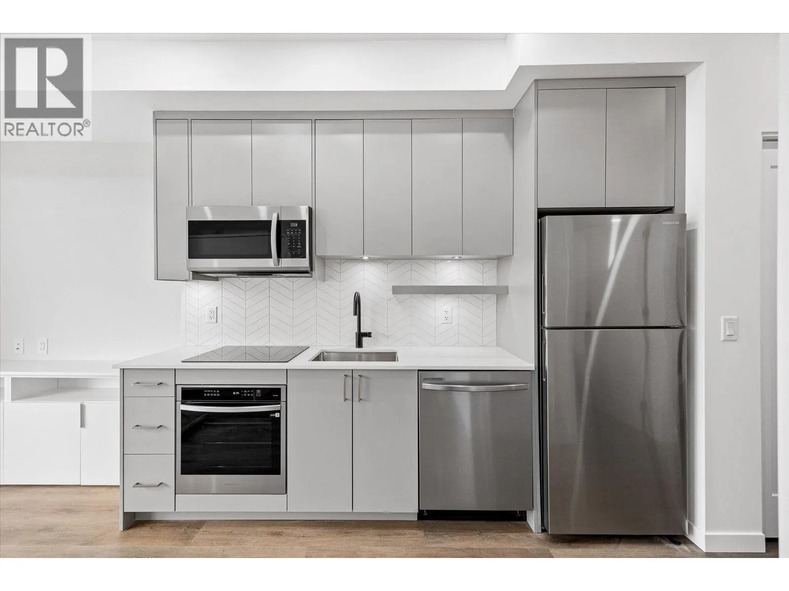 1274 Devonshire Avenue Unit# 307 Lot# 32