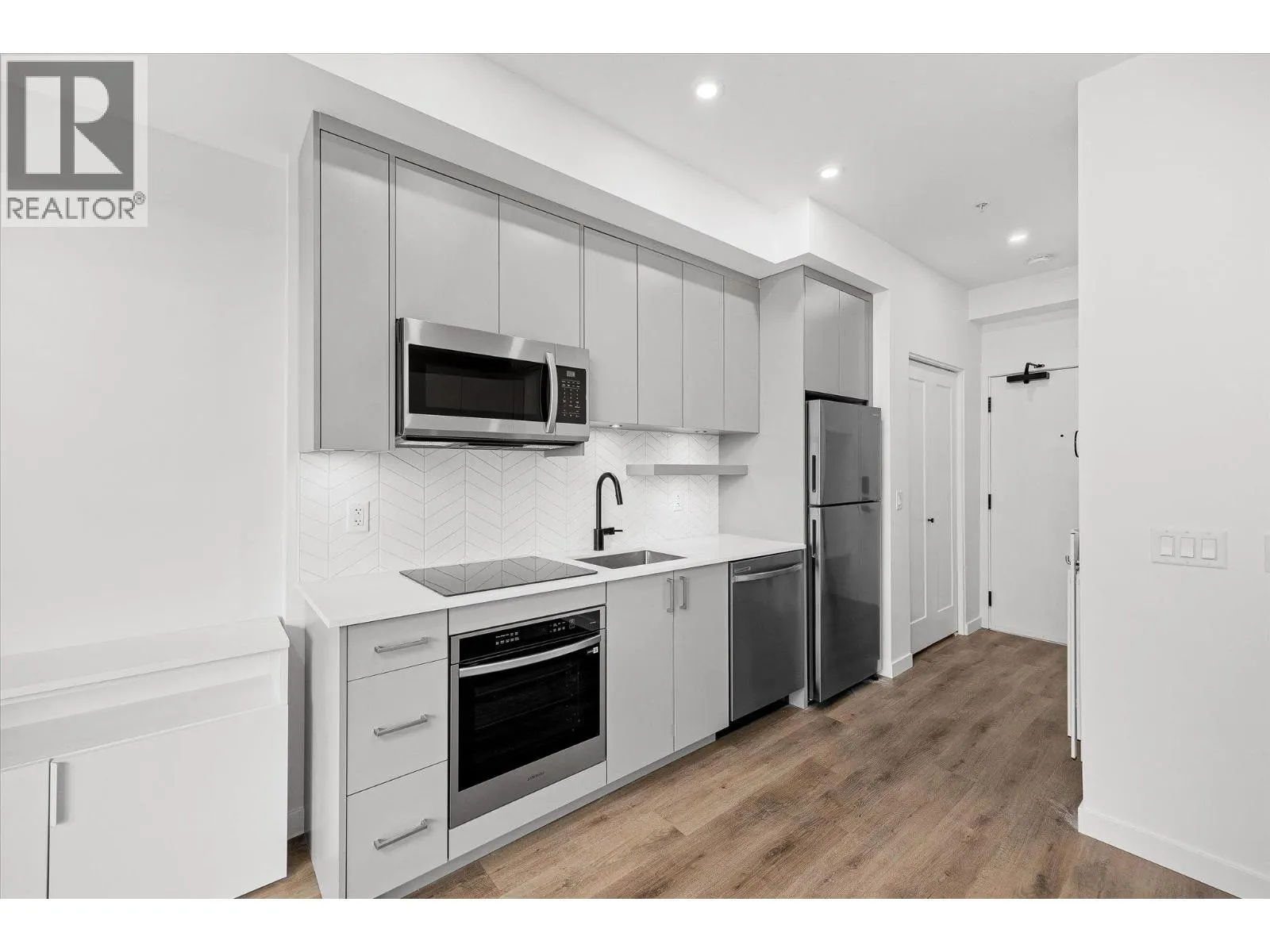 1274 Devonshire Avenue Unit# 307 Lot# 32
