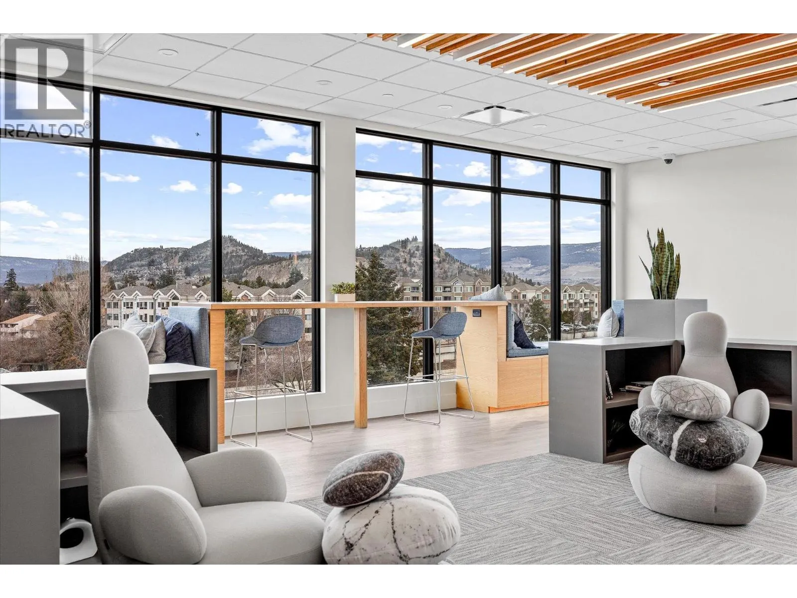 1274 Devonshire Avenue Unit# 307 Lot# 32