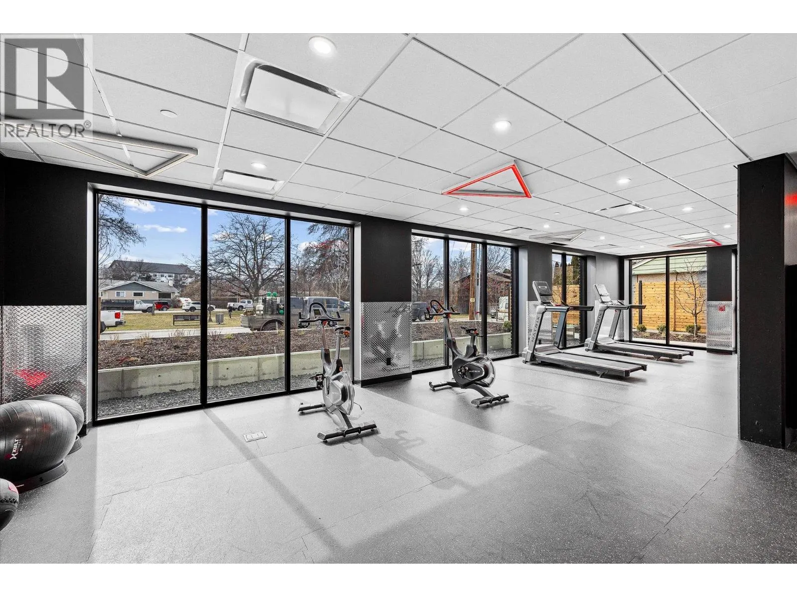 1274 Devonshire Avenue Unit# 307 Lot# 32