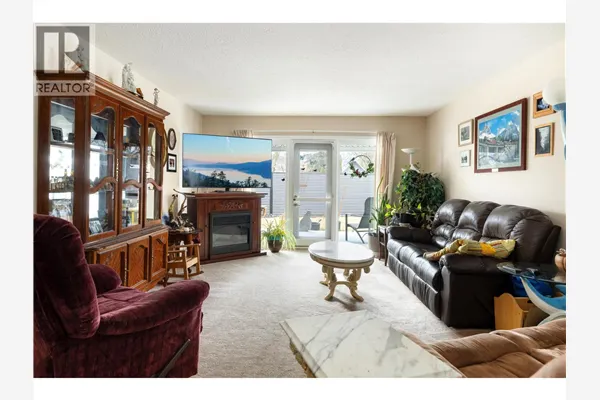 3900 27 Avenue Unit# 16