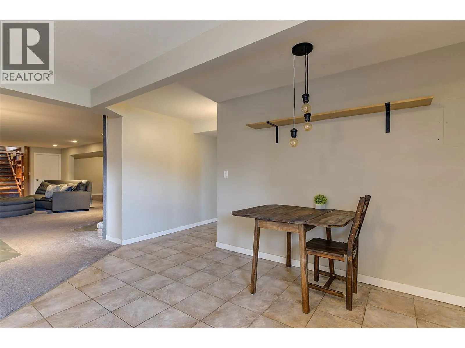 371 Valley Road Unit# 1-3