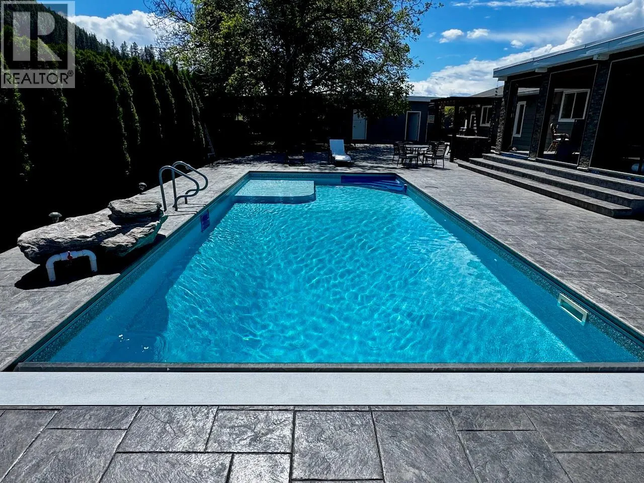 371 Valley Road Unit# 1-3