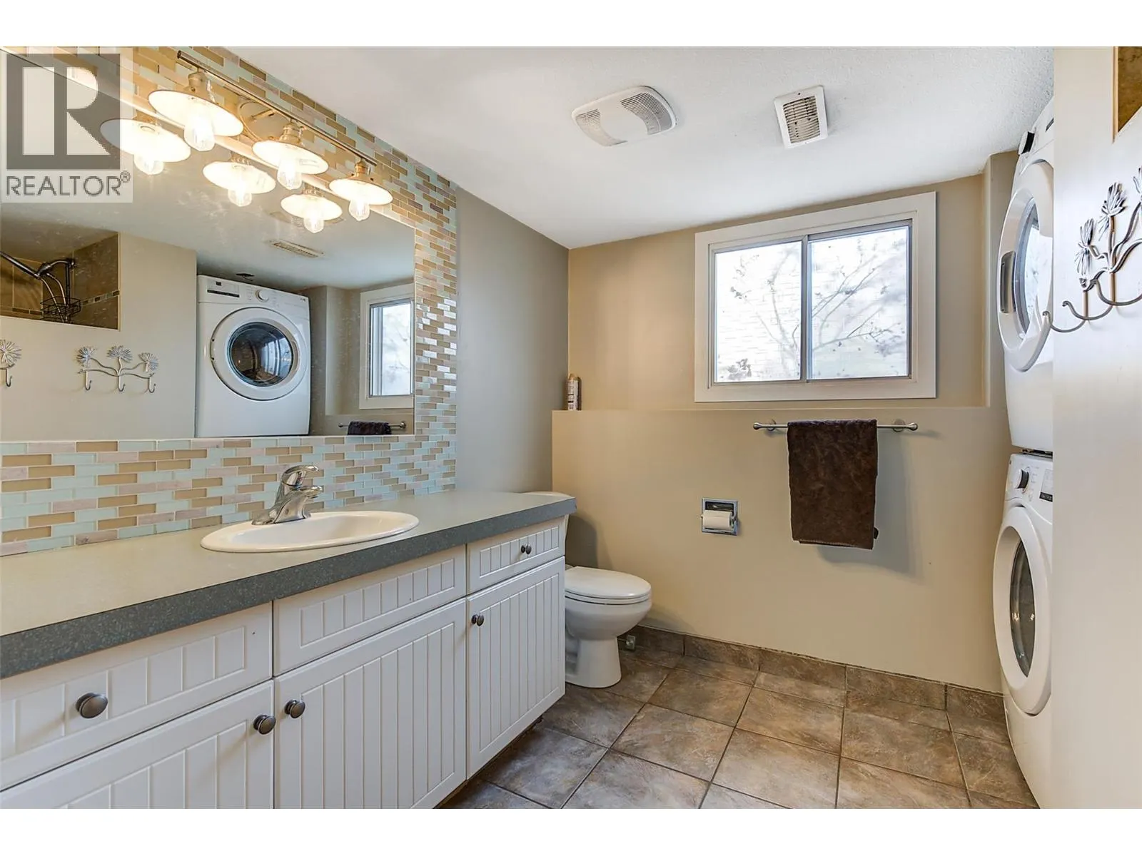 371 Valley Road Unit# 1-3