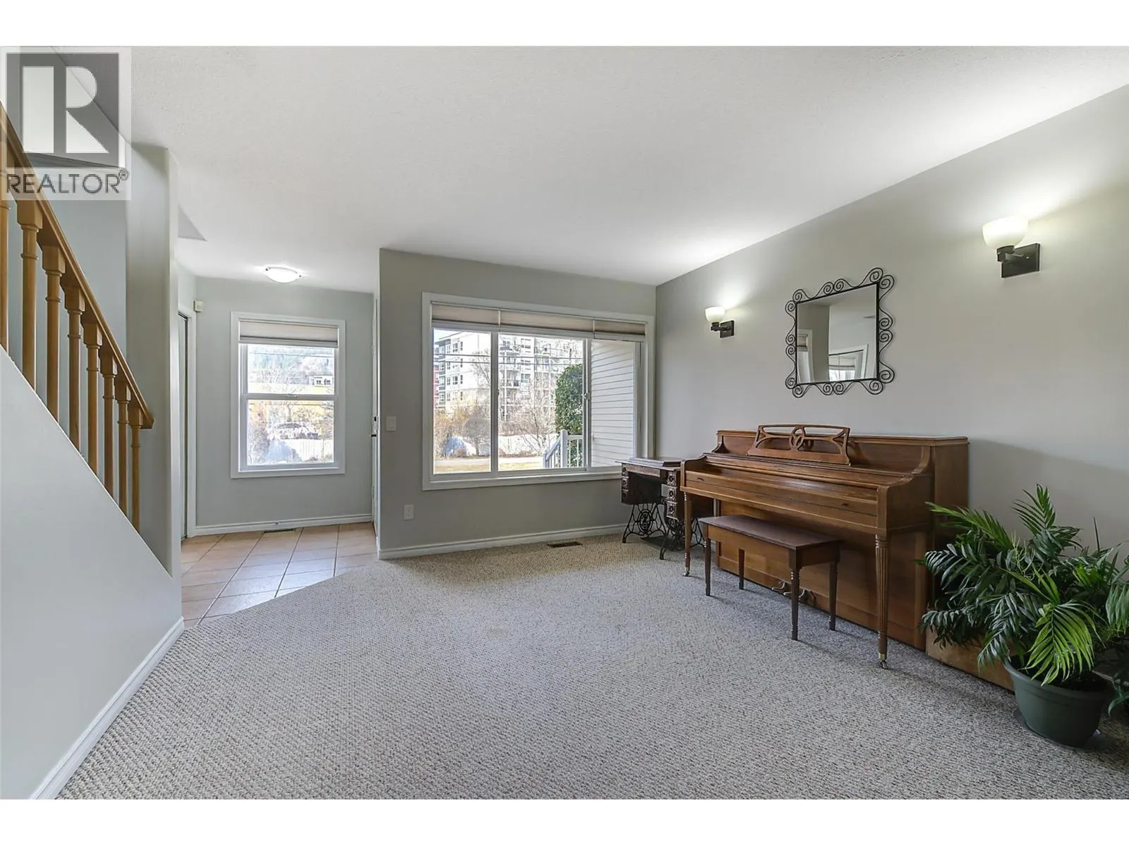 371 Valley Road Unit# 1-3