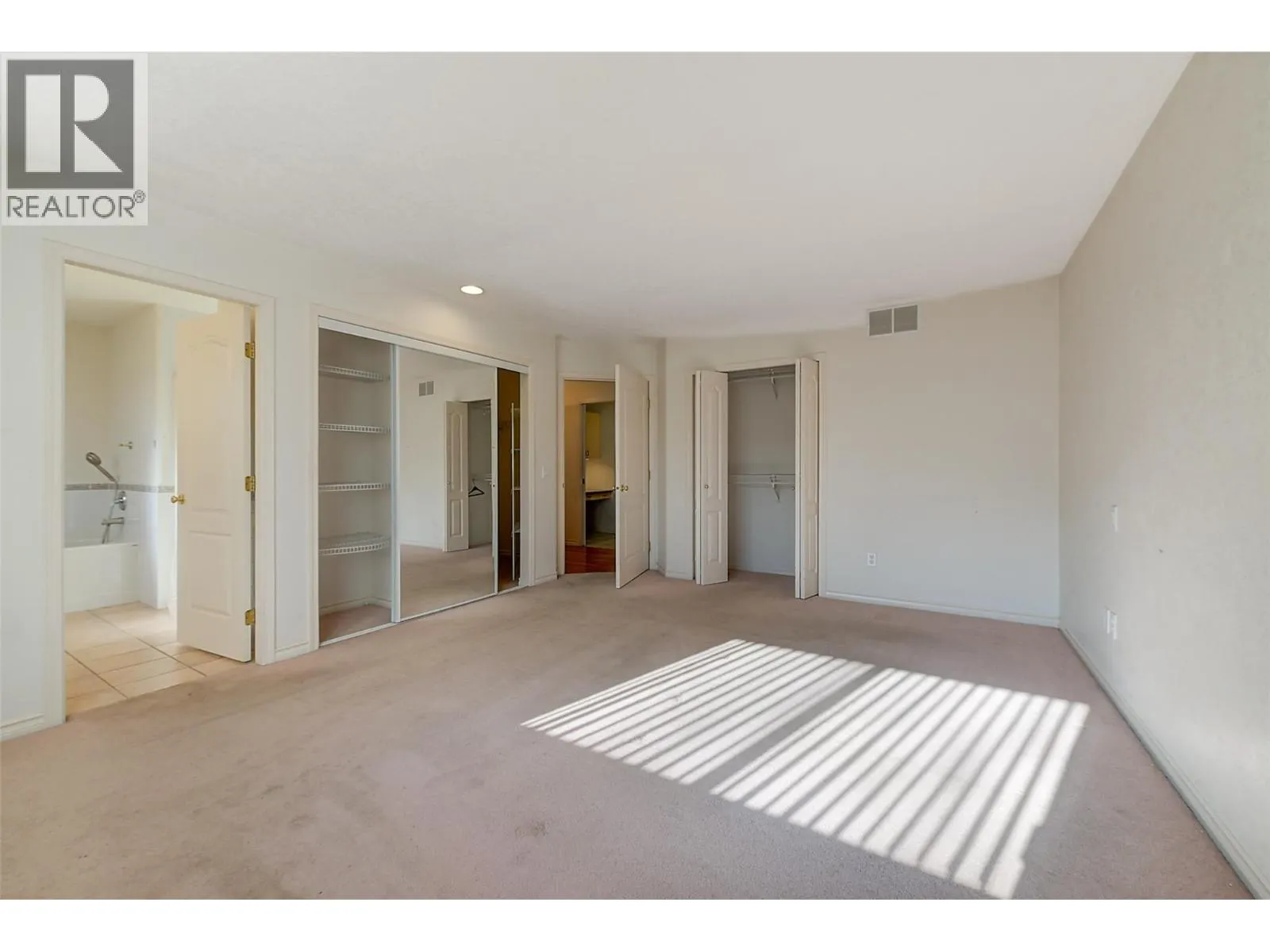 371 Valley Road Unit# 1-3