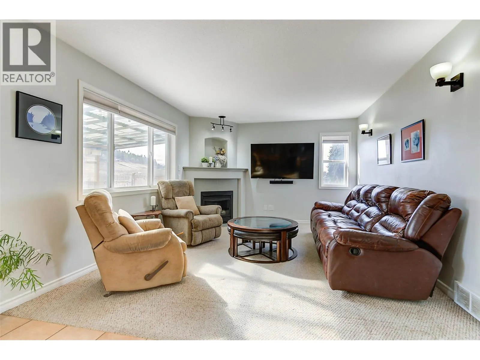 371 Valley Road Unit# 1-3