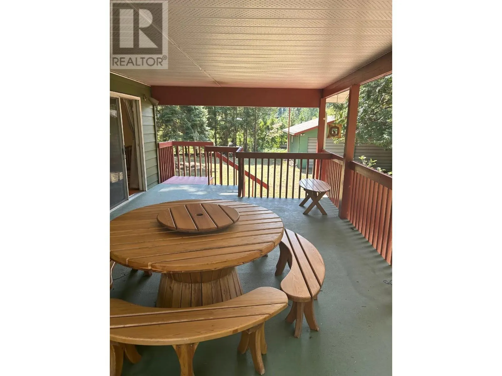 1055 WHITE Road