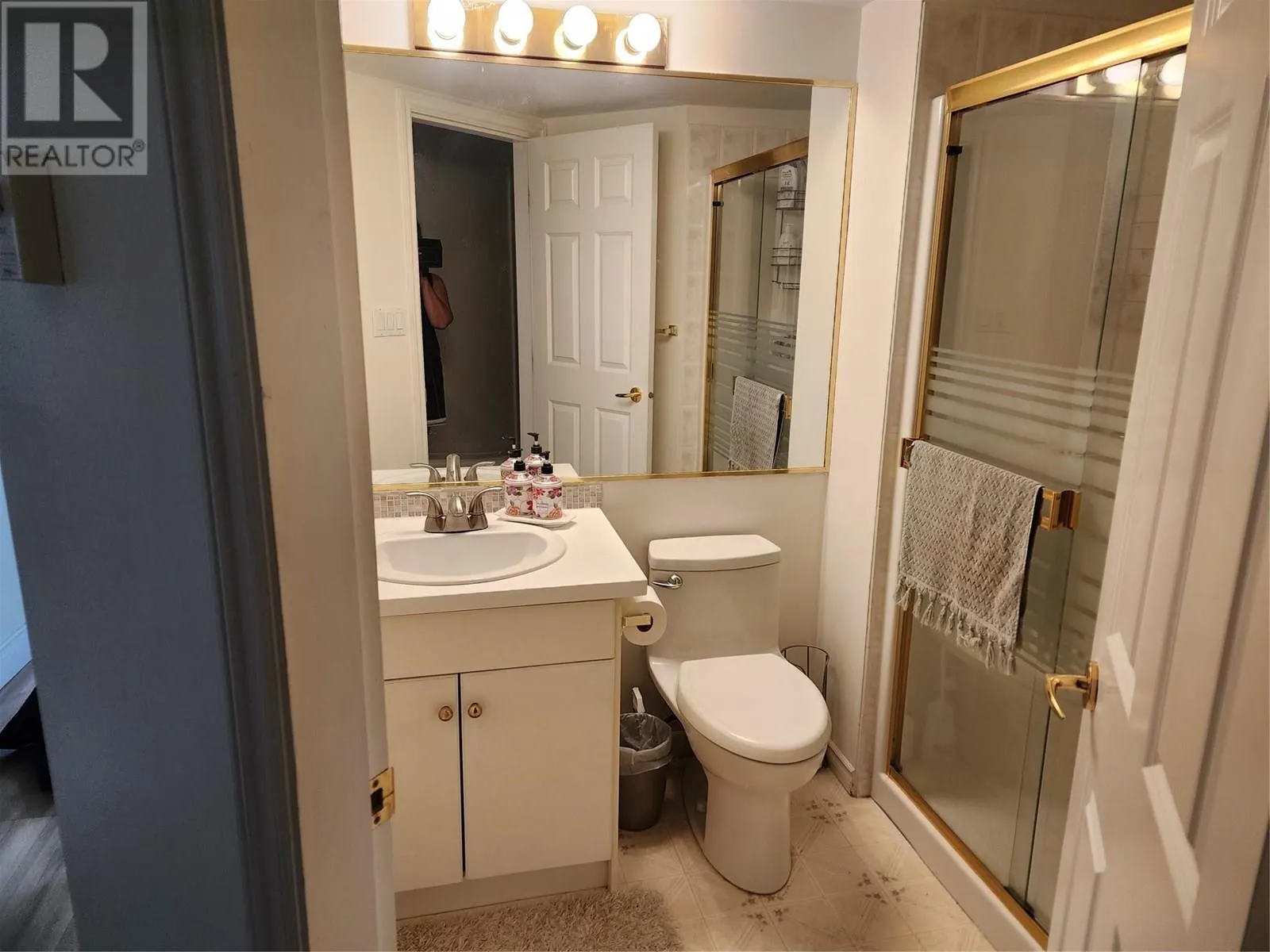 3220 Centennial Drive Unit# 201