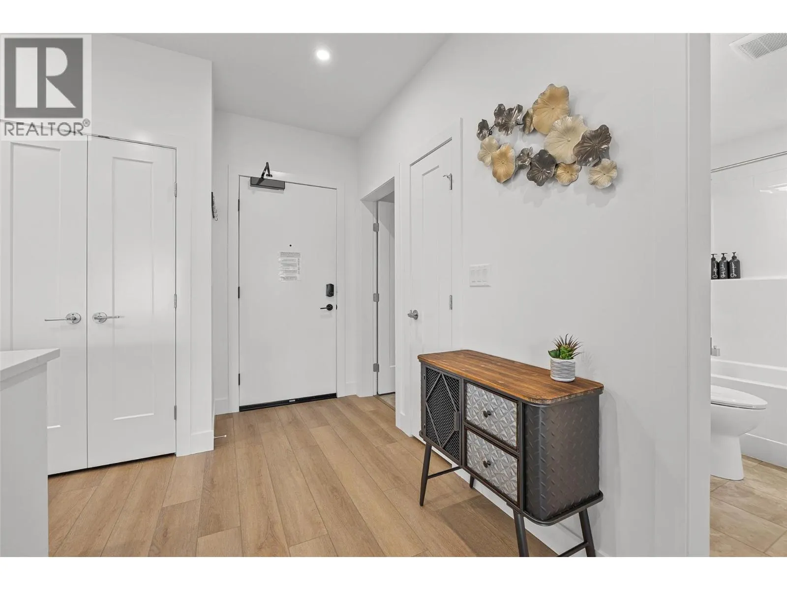 3434 Mckinley Beach Drive Unit# 206