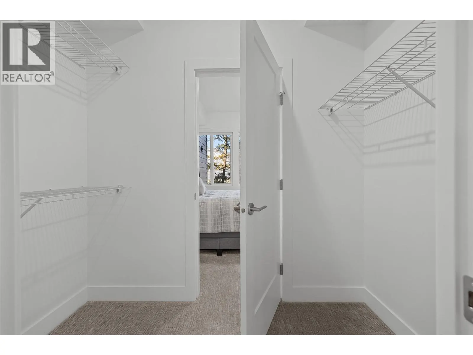 3434 Mckinley Beach Drive Unit# 206