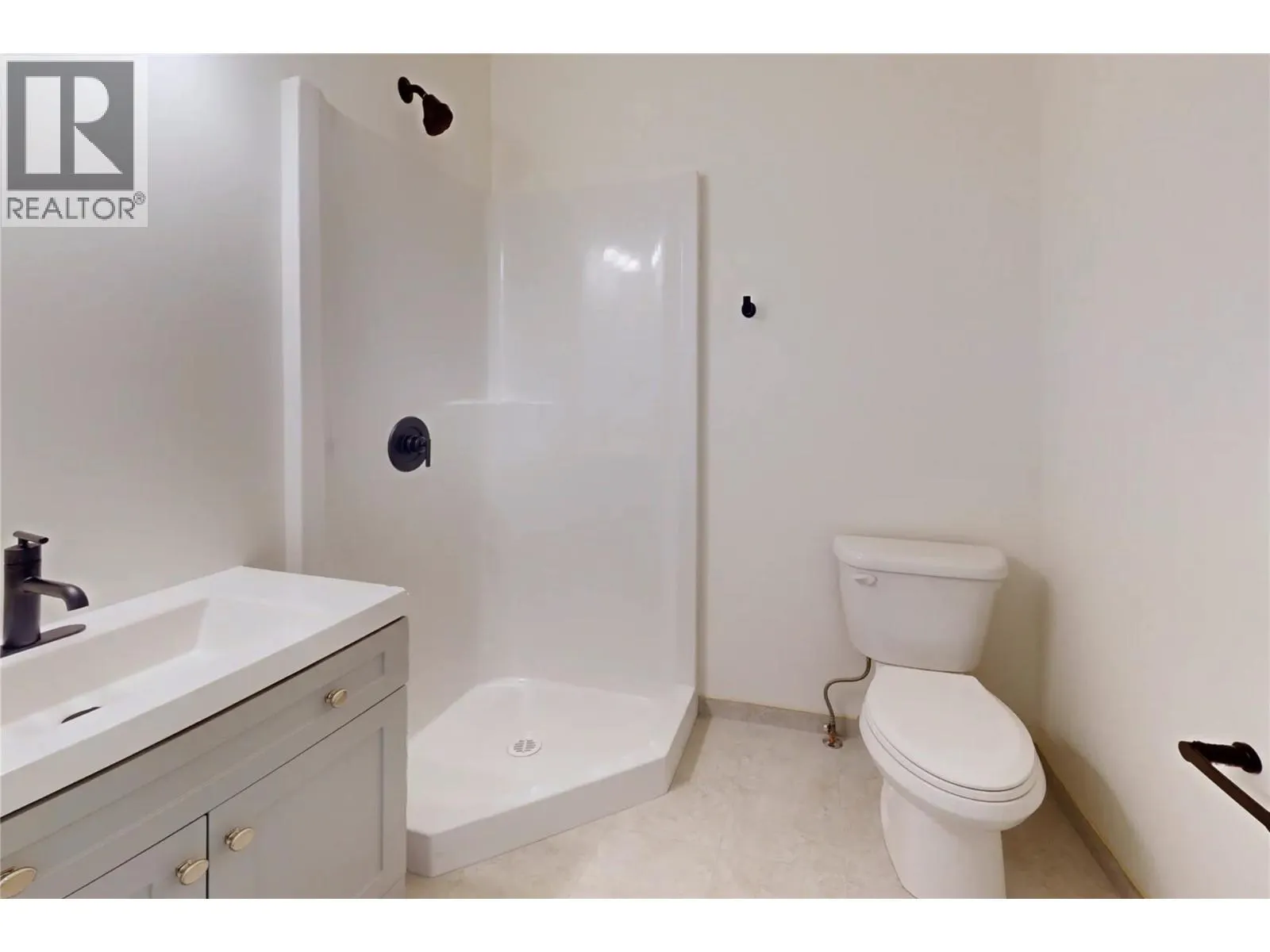 1217 Copper Road