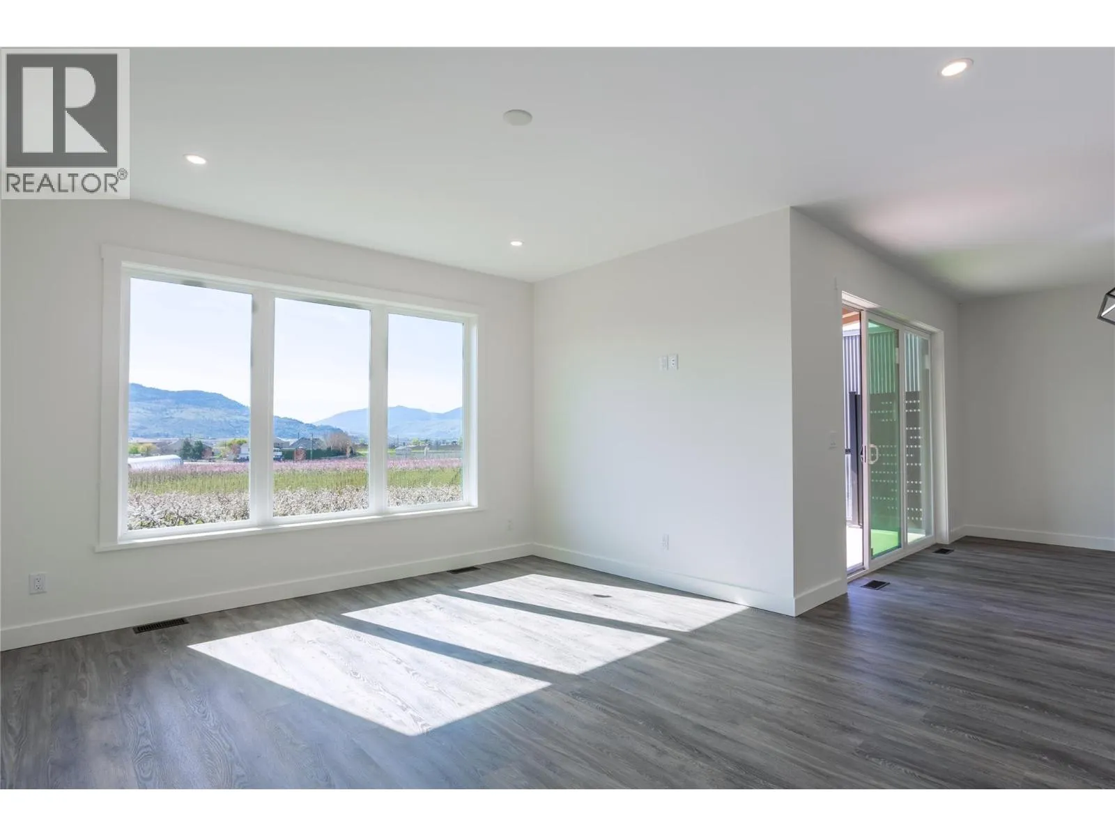 1217 Copper Road
