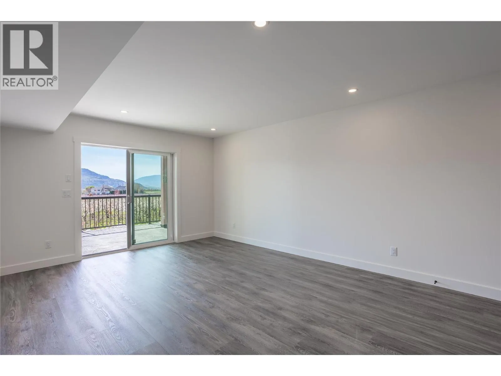 1217 Copper Road
