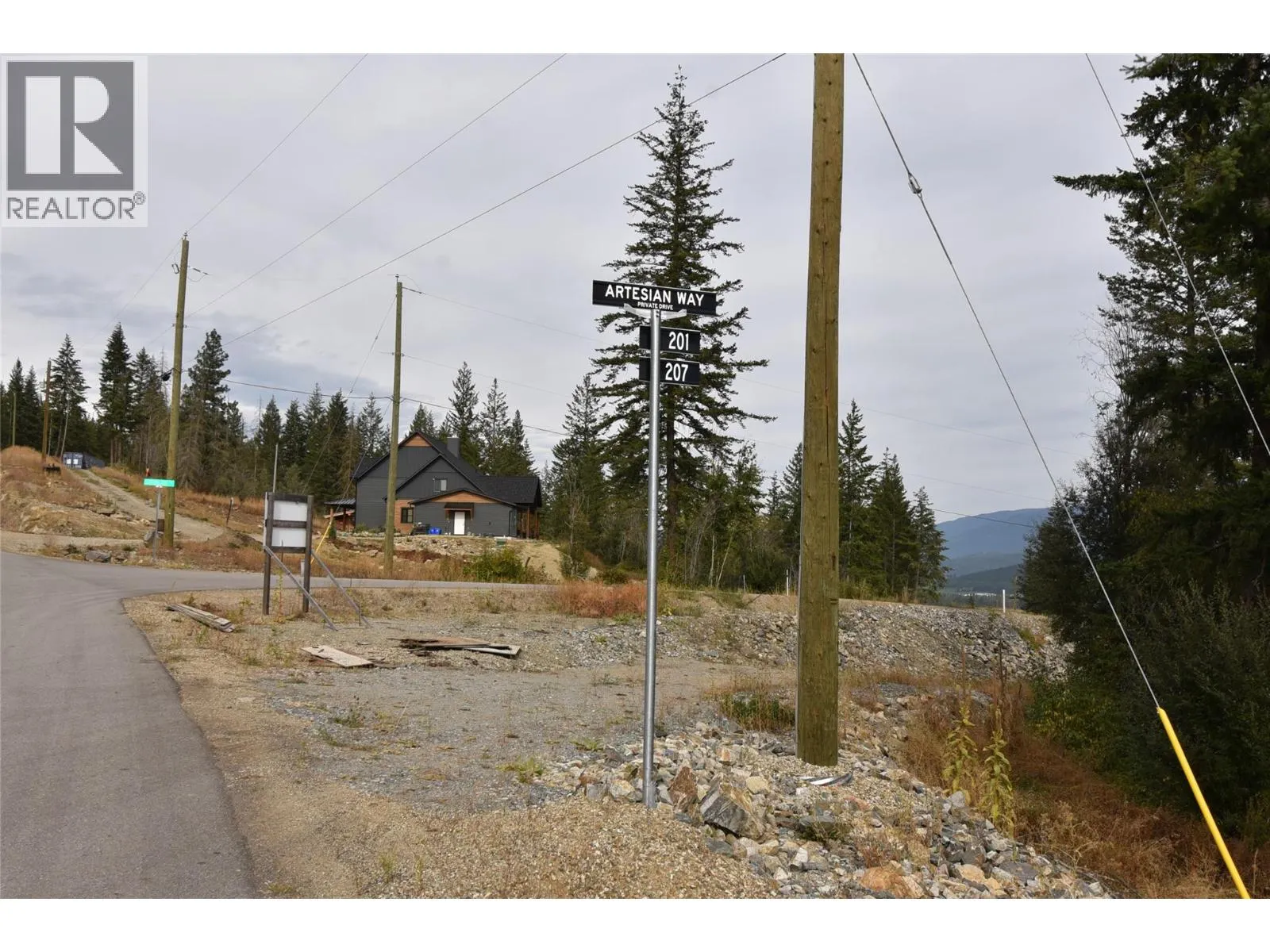 207 Crooked Pine Road