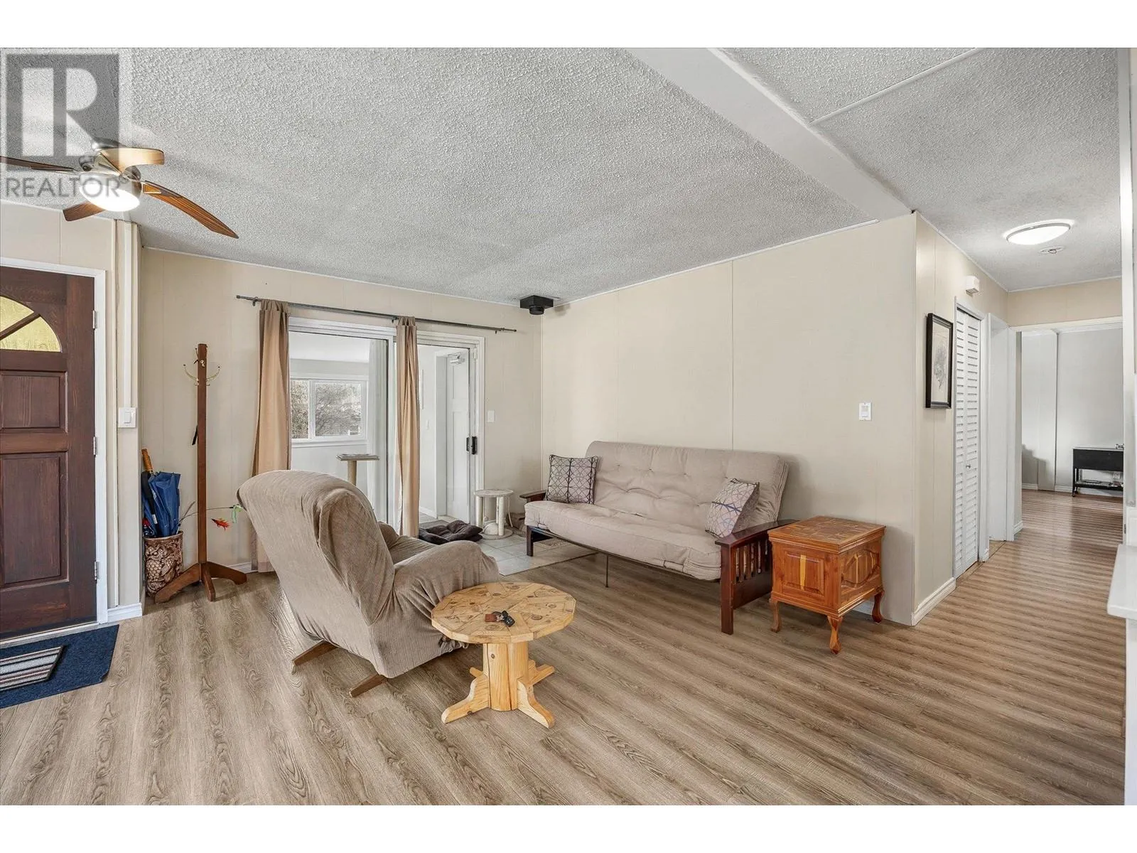 2001 97 Highway S Unit# 27