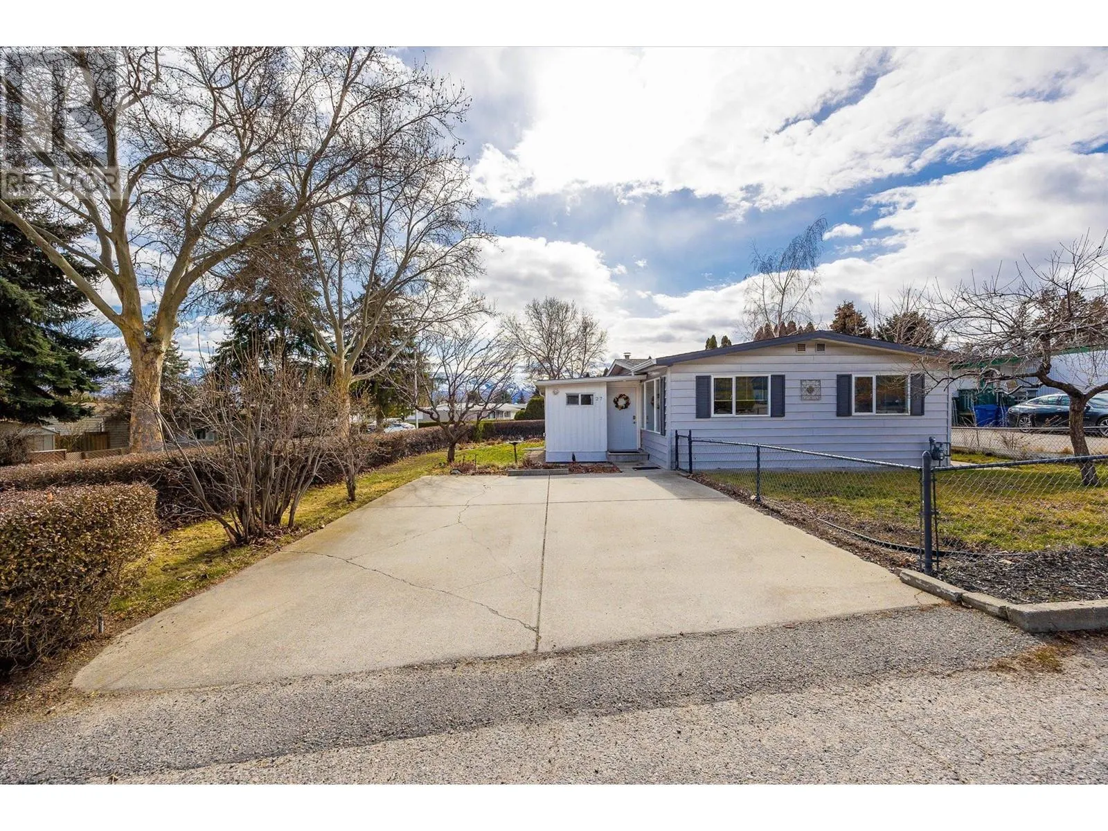2001 97 Highway S Unit# 27