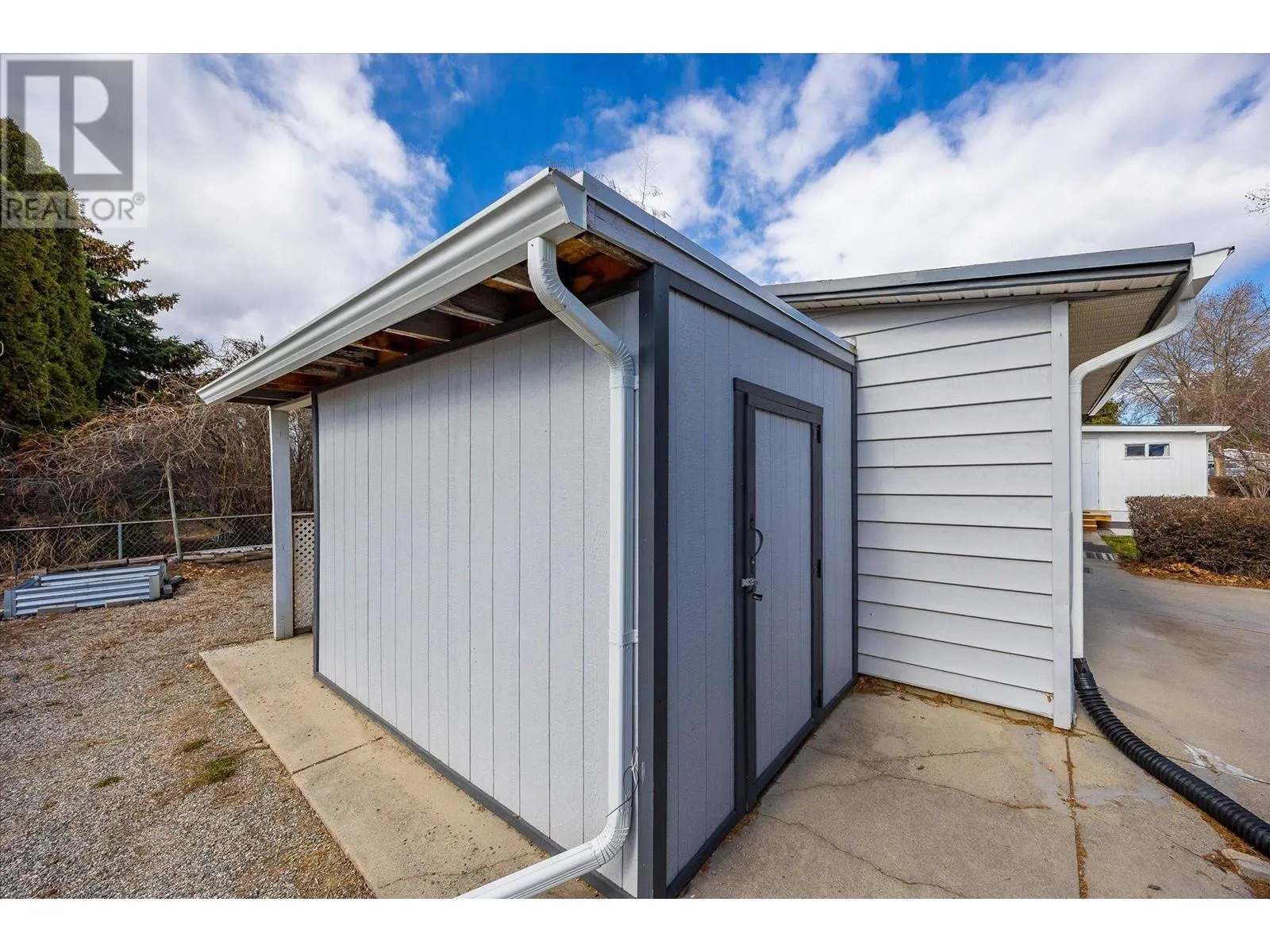 2001 97 Highway S Unit# 27