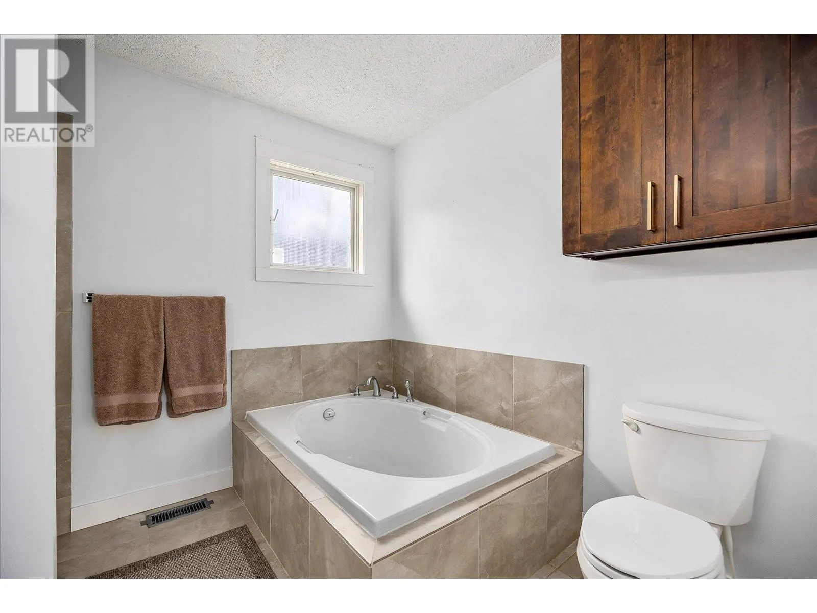 2001 97 Highway S Unit# 27
