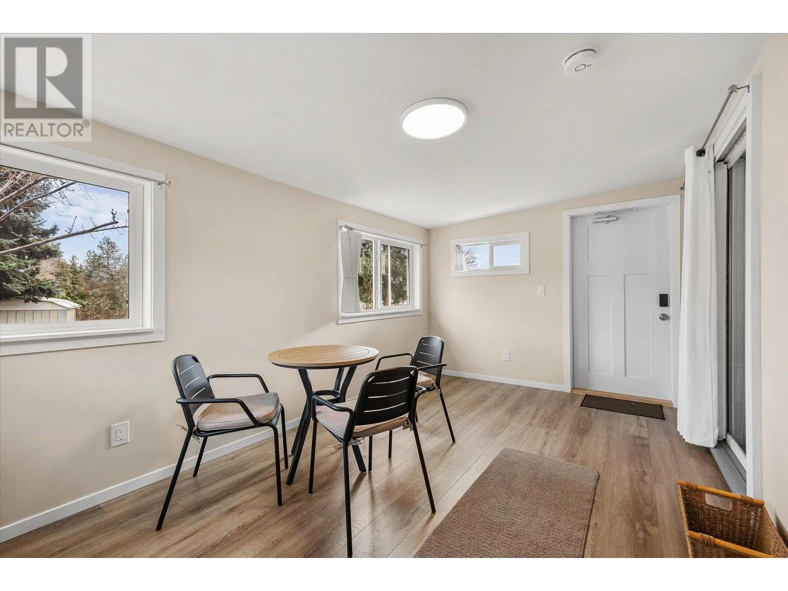 2001 97 Highway S Unit# 27
