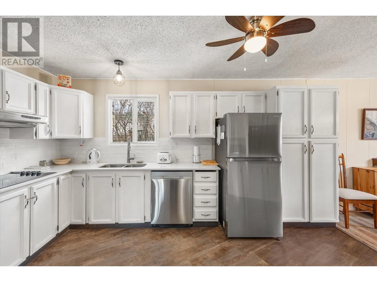 2001 97 Highway S Unit# 27