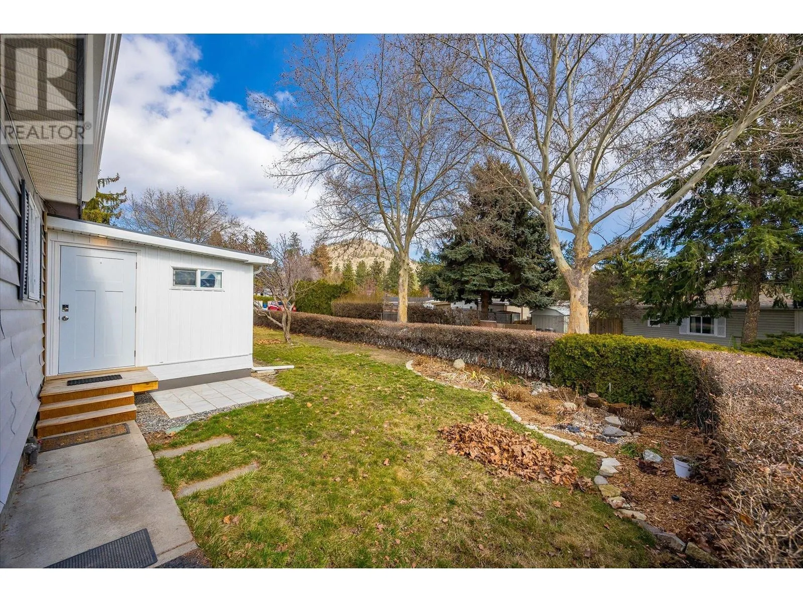 2001 97 Highway S Unit# 27