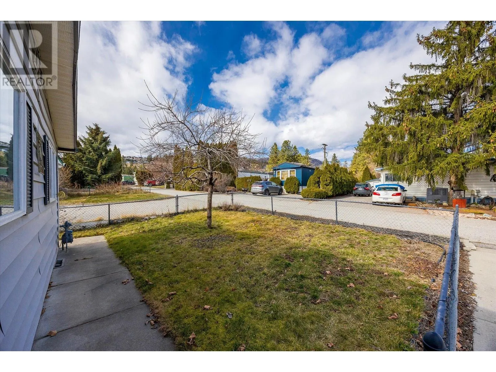 2001 97 Highway S Unit# 27