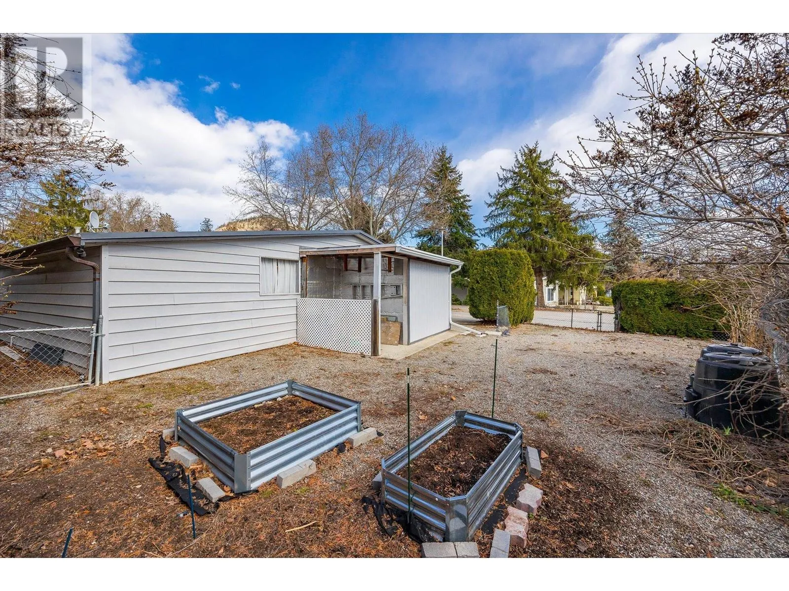 2001 97 Highway S Unit# 27
