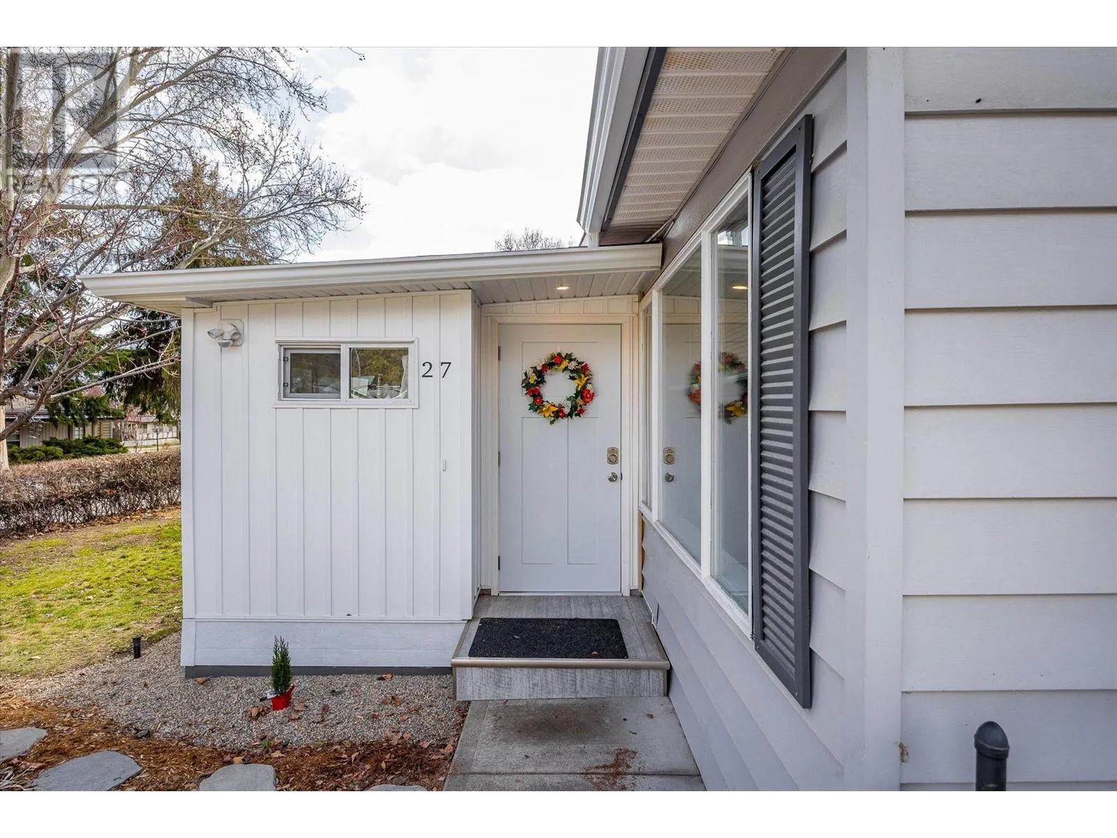 2001 97 Highway S Unit# 27