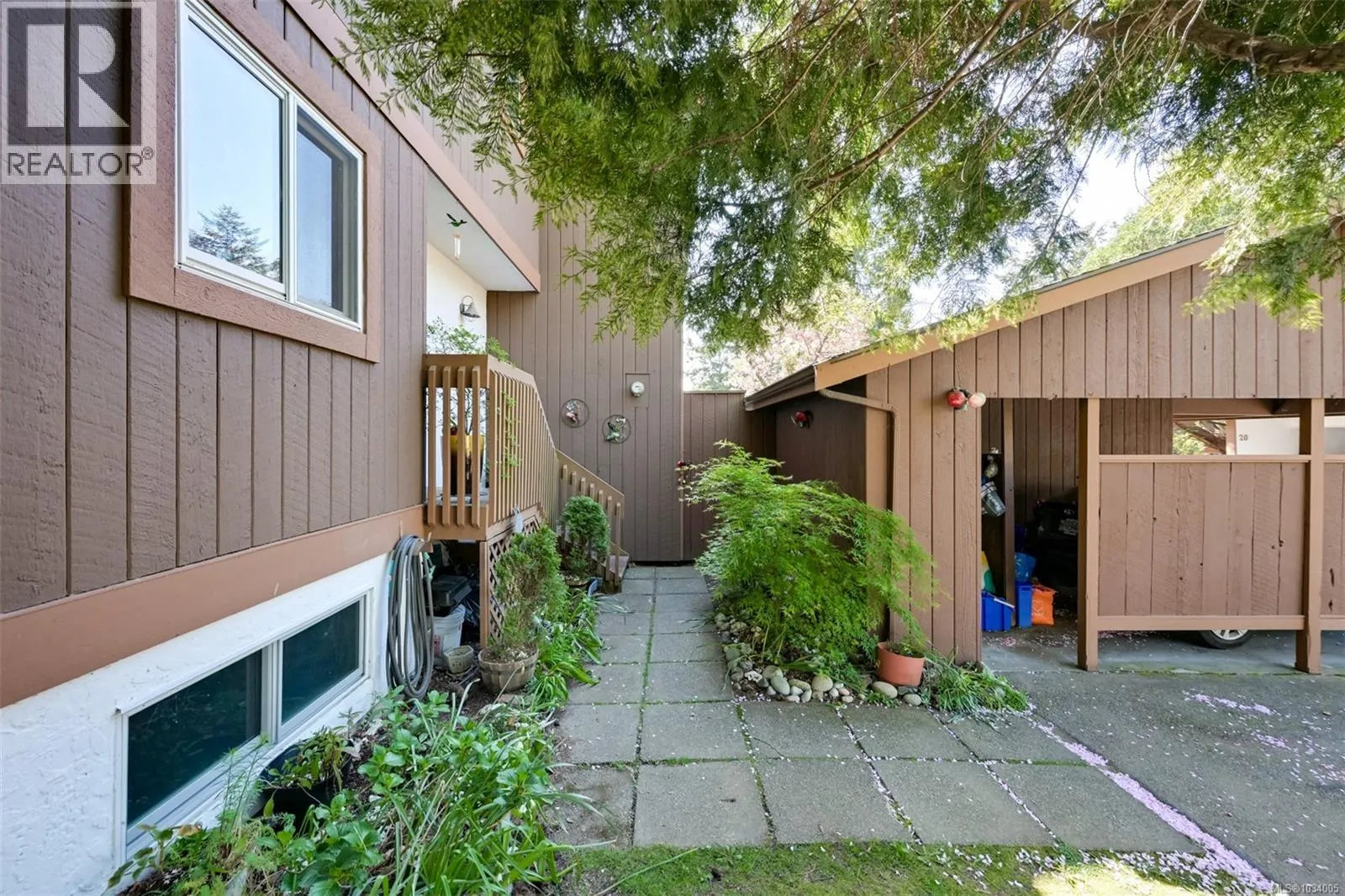 13 933 Admirals Rd