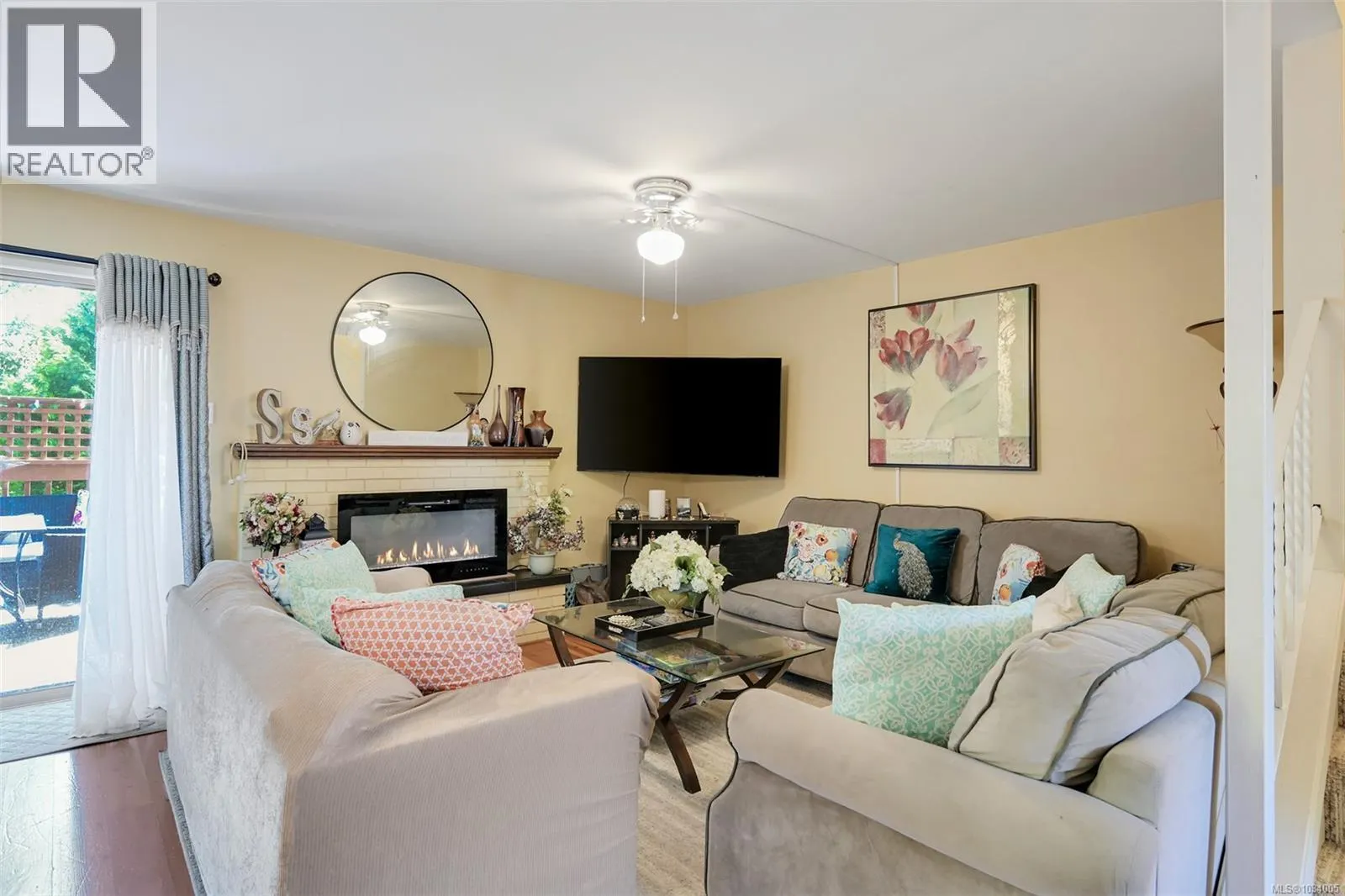 13 933 Admirals Rd